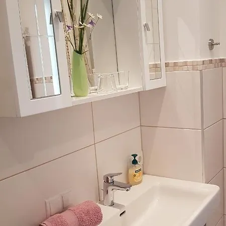 Haus Garten An Der Sonne *