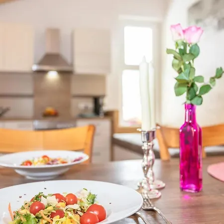 Haus Garten An Der Sonne *