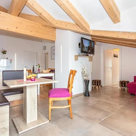 Haus Garten An Der Sonne Niedernsill