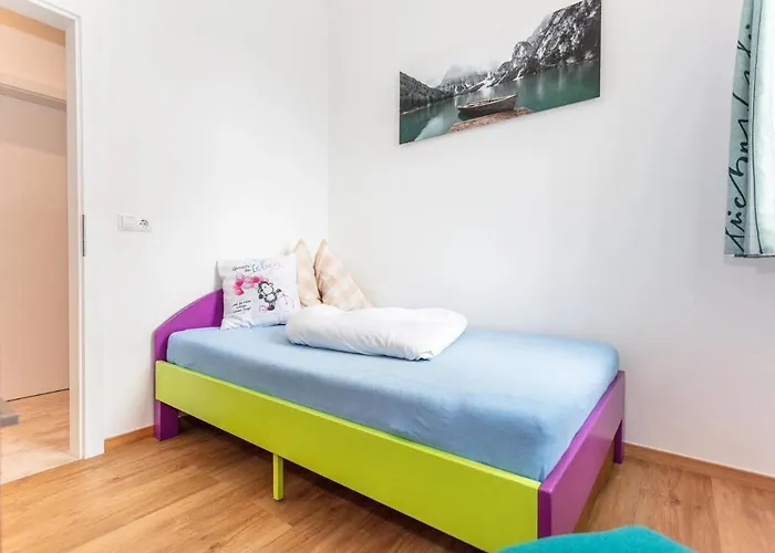 Haus Garten An Der Sonne *