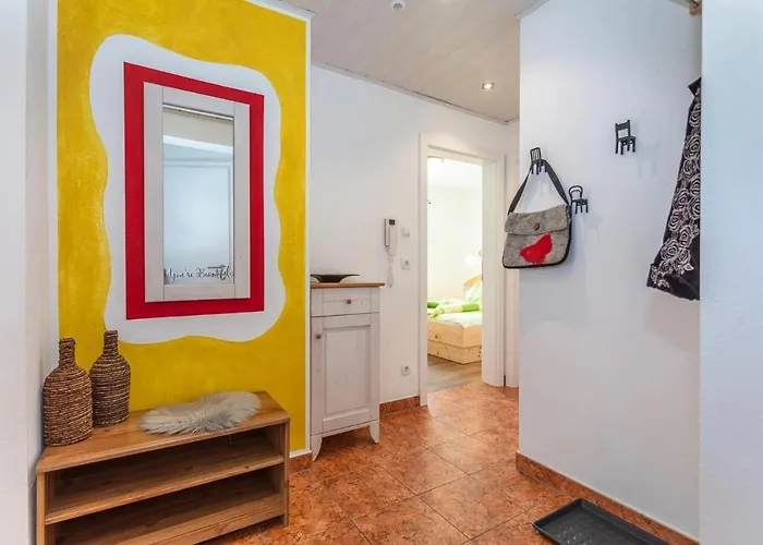 Haus Garten An Der Sonne 니에데른실