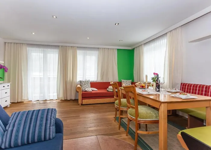 Haus Garten An Der Sonne *