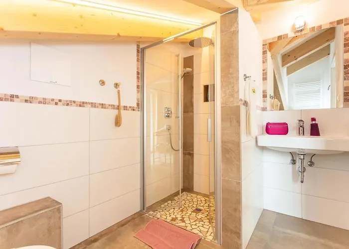 Haus Garten An Der Sonne * 니에데른실